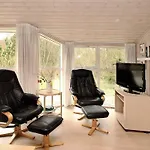 4 Star Holiday Home In Albaek *